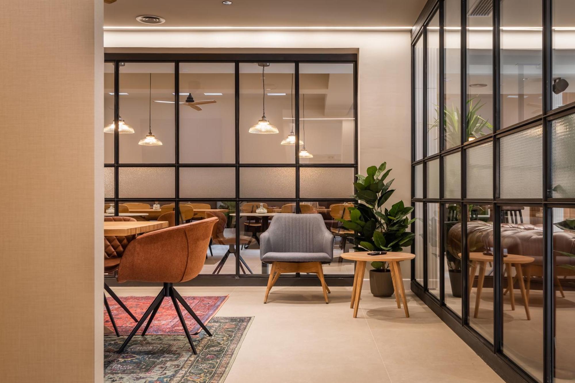 Aerohotel Barcelona Airport 24H Эль-Прат-де-Льобрегат Экстерьер фото